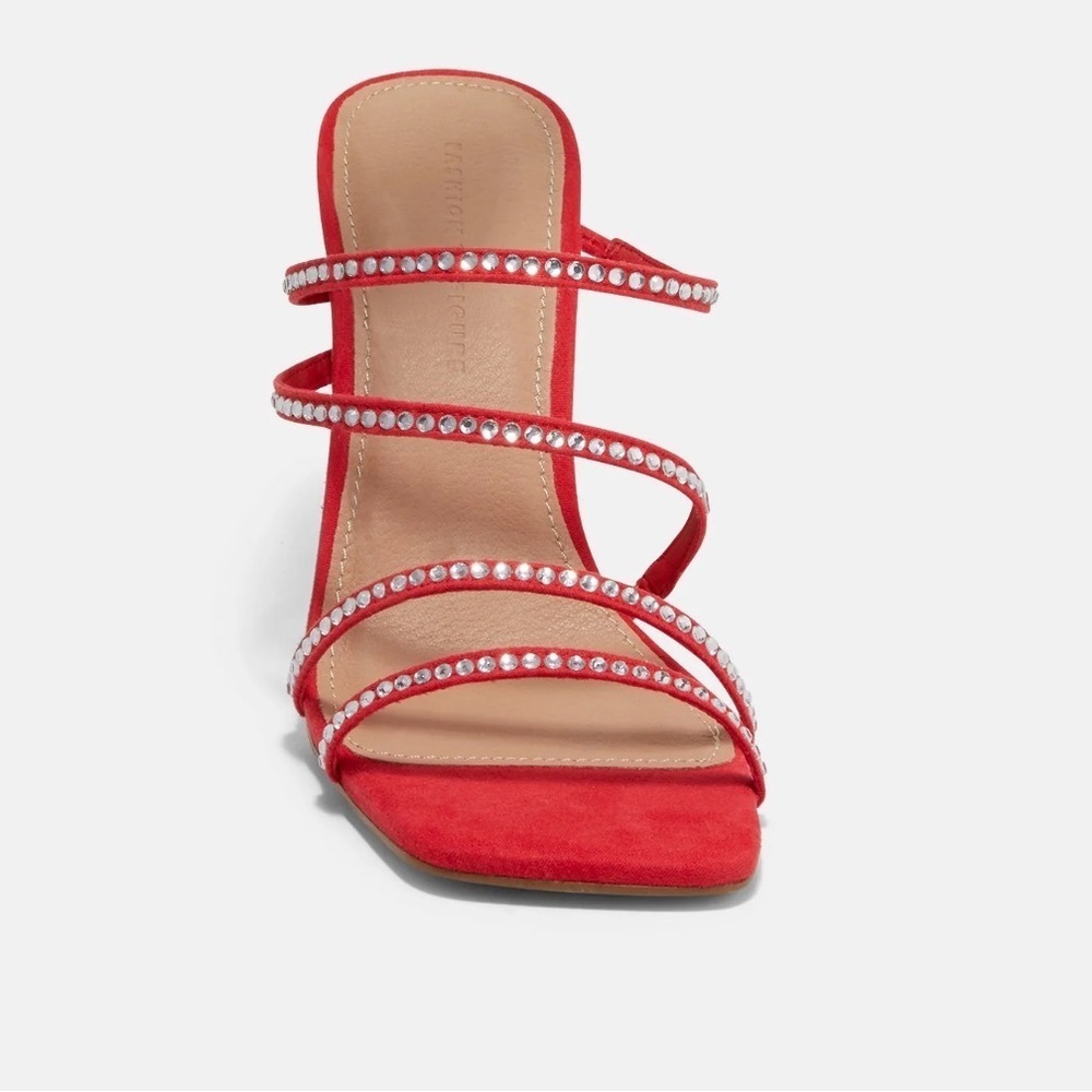 Elegant Red Strappy Heels - Picture 3 of 4